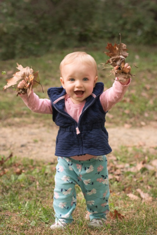 McLean-Virginia-Family-Photographer-baby-fall-leaves